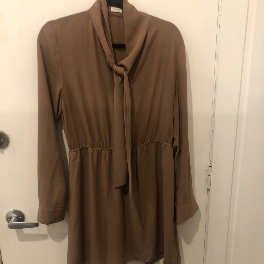 Aritizia Sunday Best Tie Neck Dress